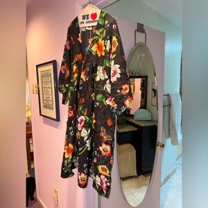 Johnny Was Size L Black Floral Cover-Up